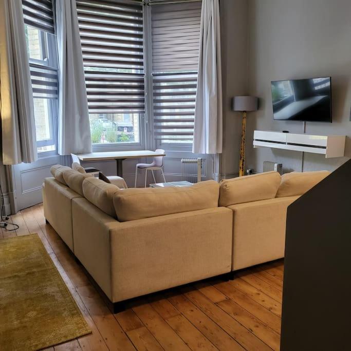 5 Luxury Spacious Loft - Prime Location - Comfortable Bed & Sofa Brighton Ngoại thất bức ảnh